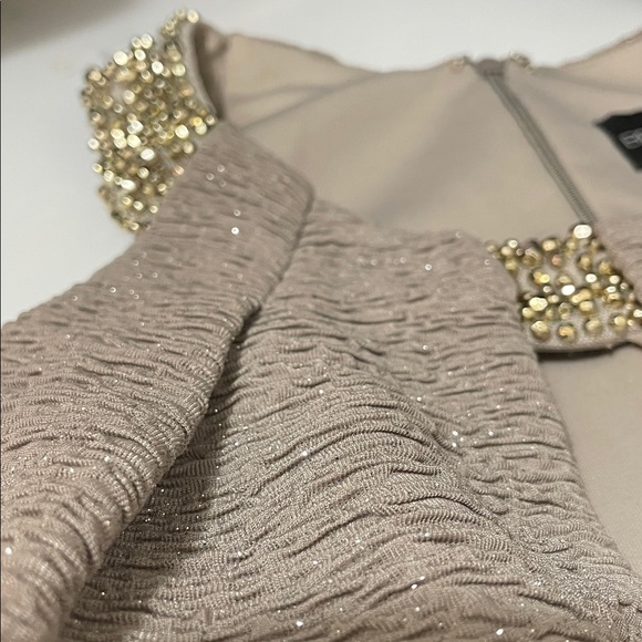 Betsy & Adam Taupe Glitter Cocktail Dress Women 8 Gold Jeweled Keyhole Neck Chic - Picture 8 of 9